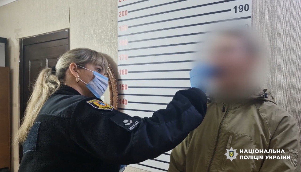 Судитимуть молодика, який на замовлення підпалив поштове відділення в Одесі