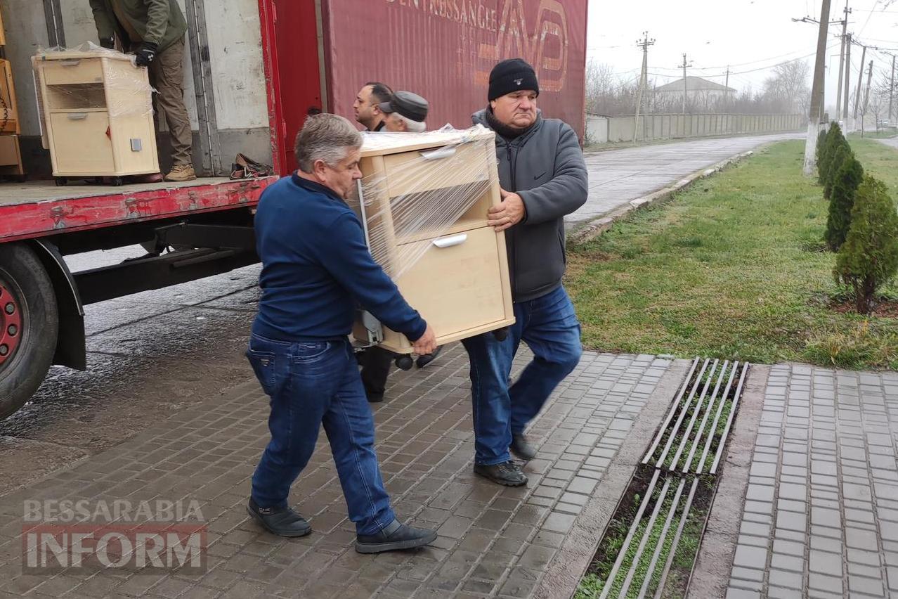 Кілійська лікарня отримала важливе обладнання та меблі від Фонду Добра та Любові Олександра Дубового