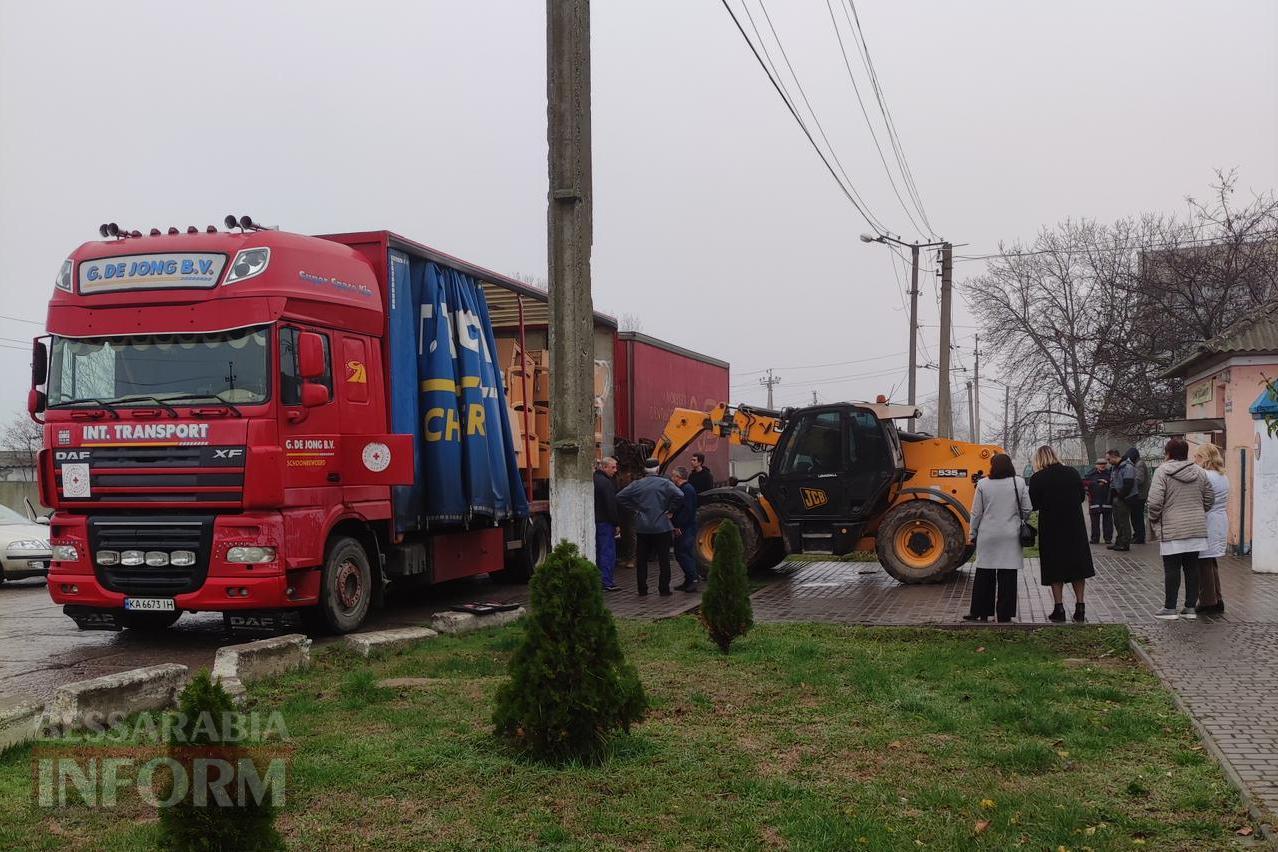 Кілійська лікарня отримала важливе обладнання та меблі від Фонду Добра та Любові Олександра Дубового