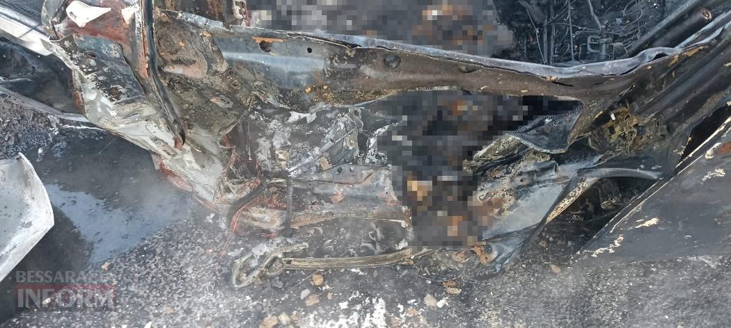 Тіла вигоріли вщент: на трасі Одеса-Рені сталася автотроща за участю легковика і вантажівки