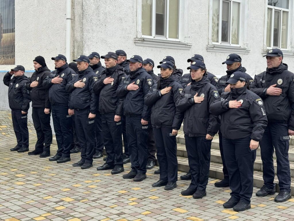 У Білгород-Дністровському районі з'явився ще один поліцейський офіцер громади