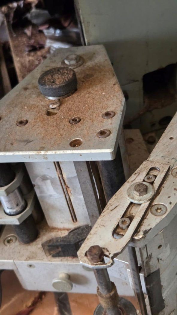 Через ПП "Рені" намагалися завезти устаткування для виробництва сигарет