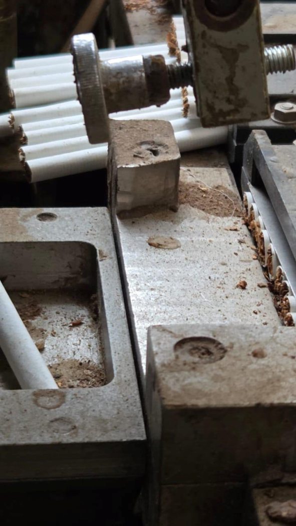 Через ПП "Рені" намагалися завезти устаткування для виробництва сигарет