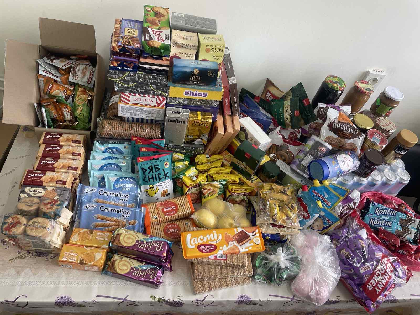 Колектив Центральної районної лікарні Саф'янівської громади відправив військовим гуманітарну допомогу