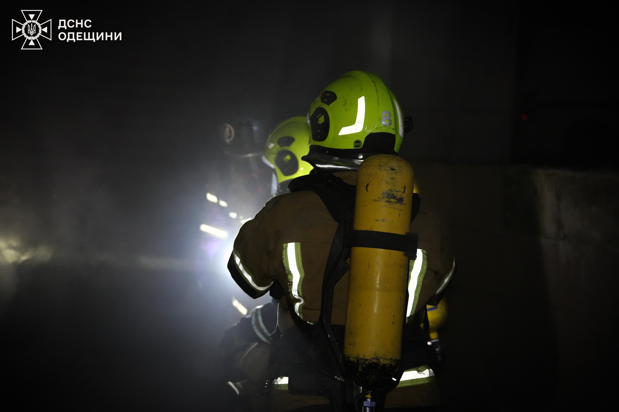 В багатоповерхівці Одеси виникла пожежа через перенавантаження електрощитової