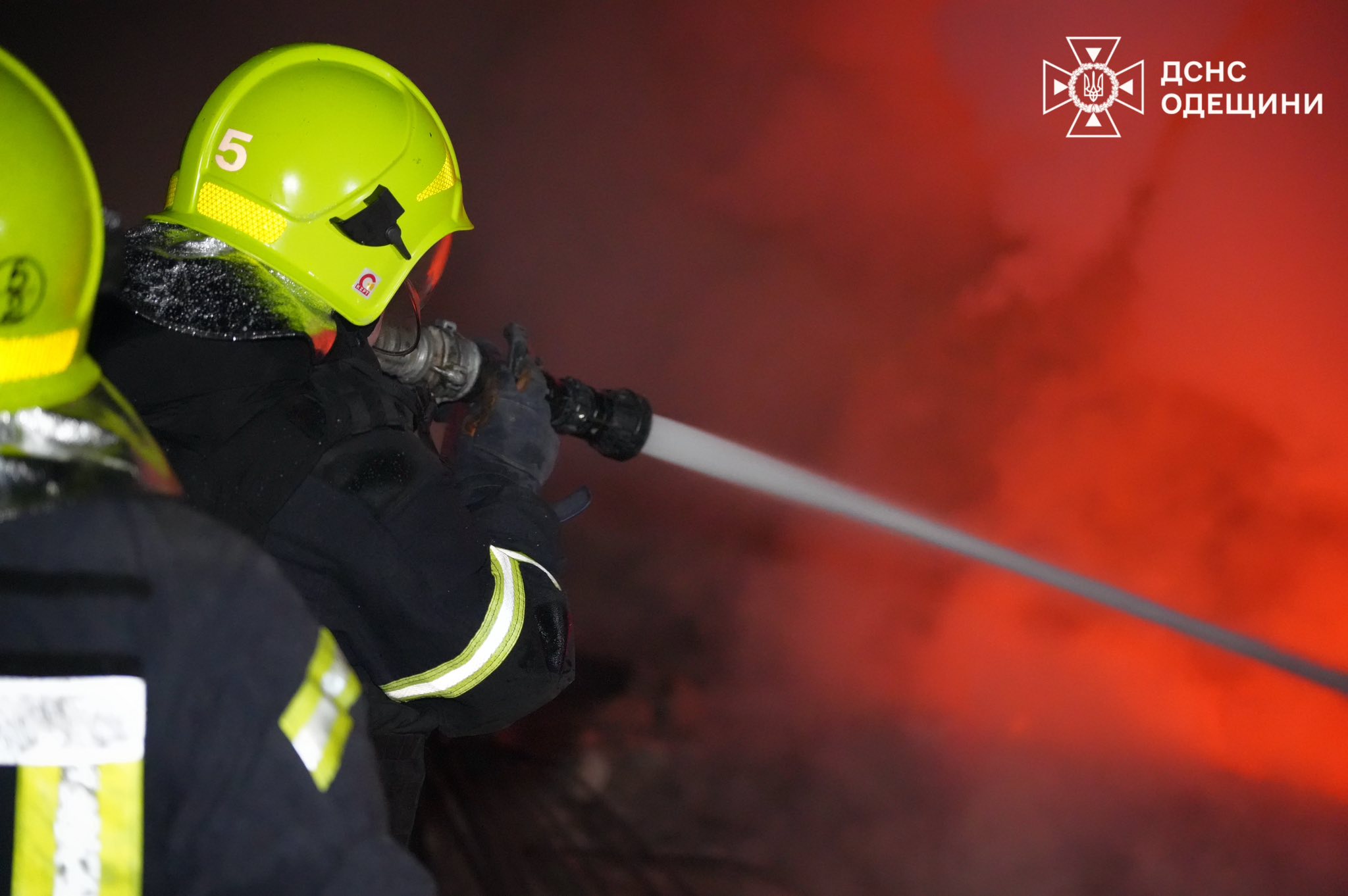 В Одесі вночі росіяни вдарили по енергооб’єкту: поранення отримала жінка