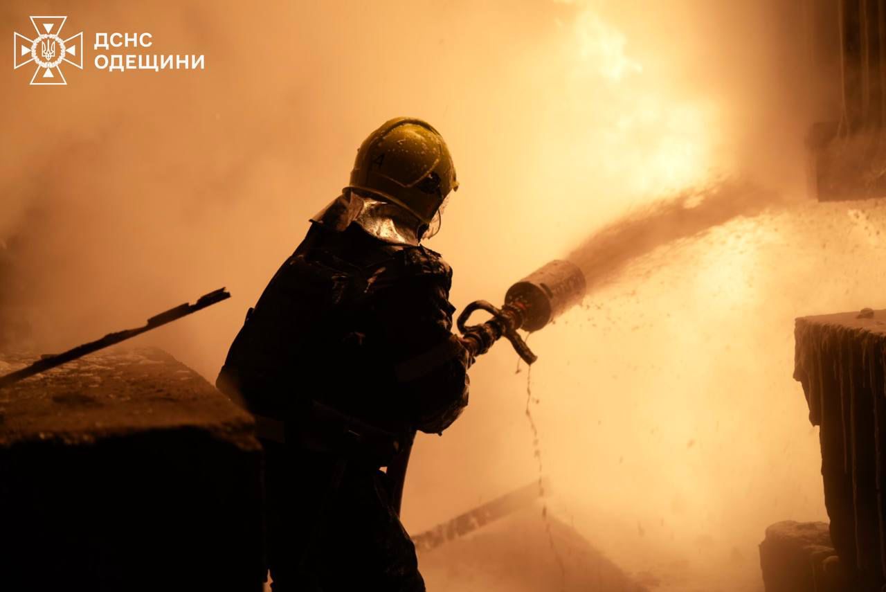 На Одещині ворог знову вдарив по енергетиці: постраждала одна людина