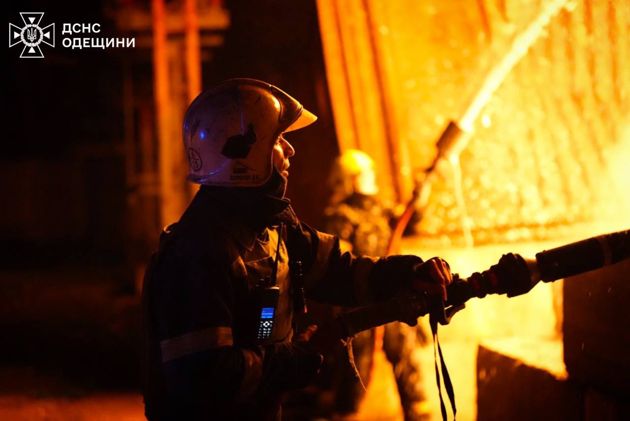 На Одещині ворог знову вдарив по енергетиці: постраждала одна людина