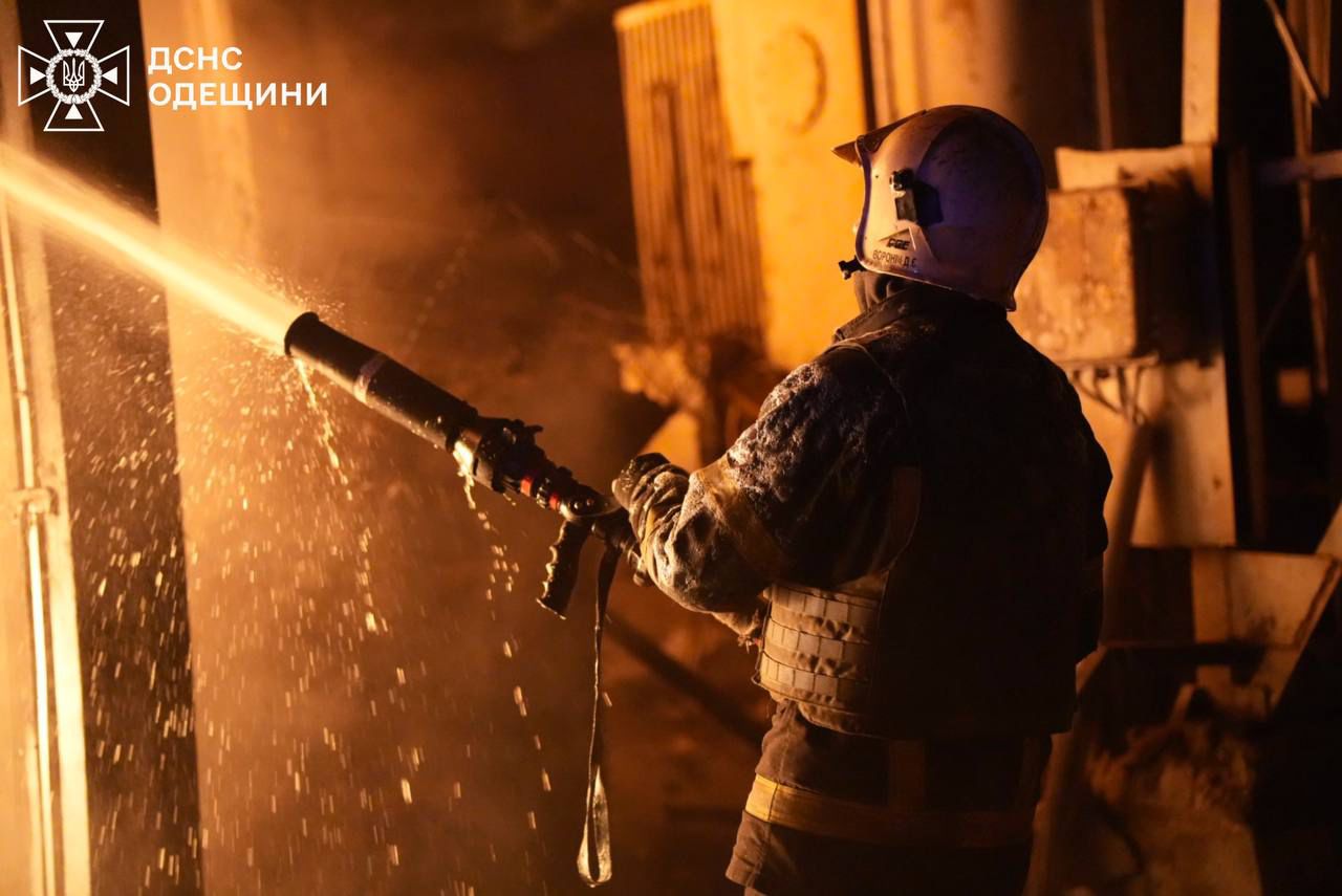 На Одещині ворог знову вдарив по енергетиці: постраждала одна людина