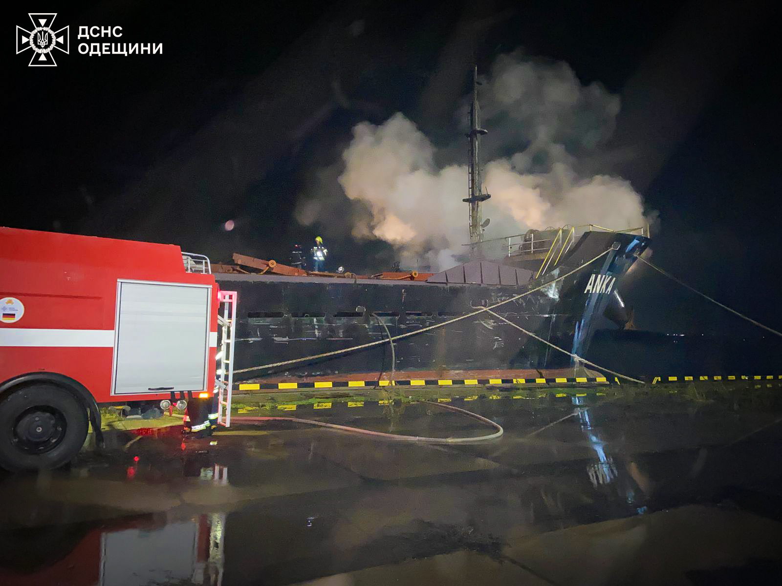 На півдні Одещини ворог масовано вдарив по критичній та цивільній інфраструктурі: наслідки атаки