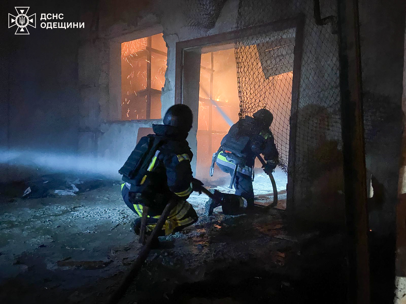 На півдні Одещини ворог масовано вдарив по критичній та цивільній інфраструктурі: наслідки атаки