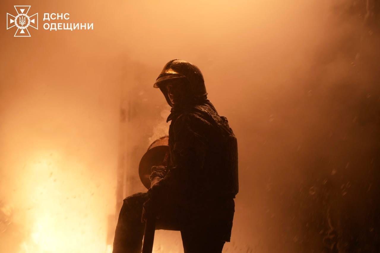 На Одещині ворог знову вдарив по енергетиці: постраждала одна людина