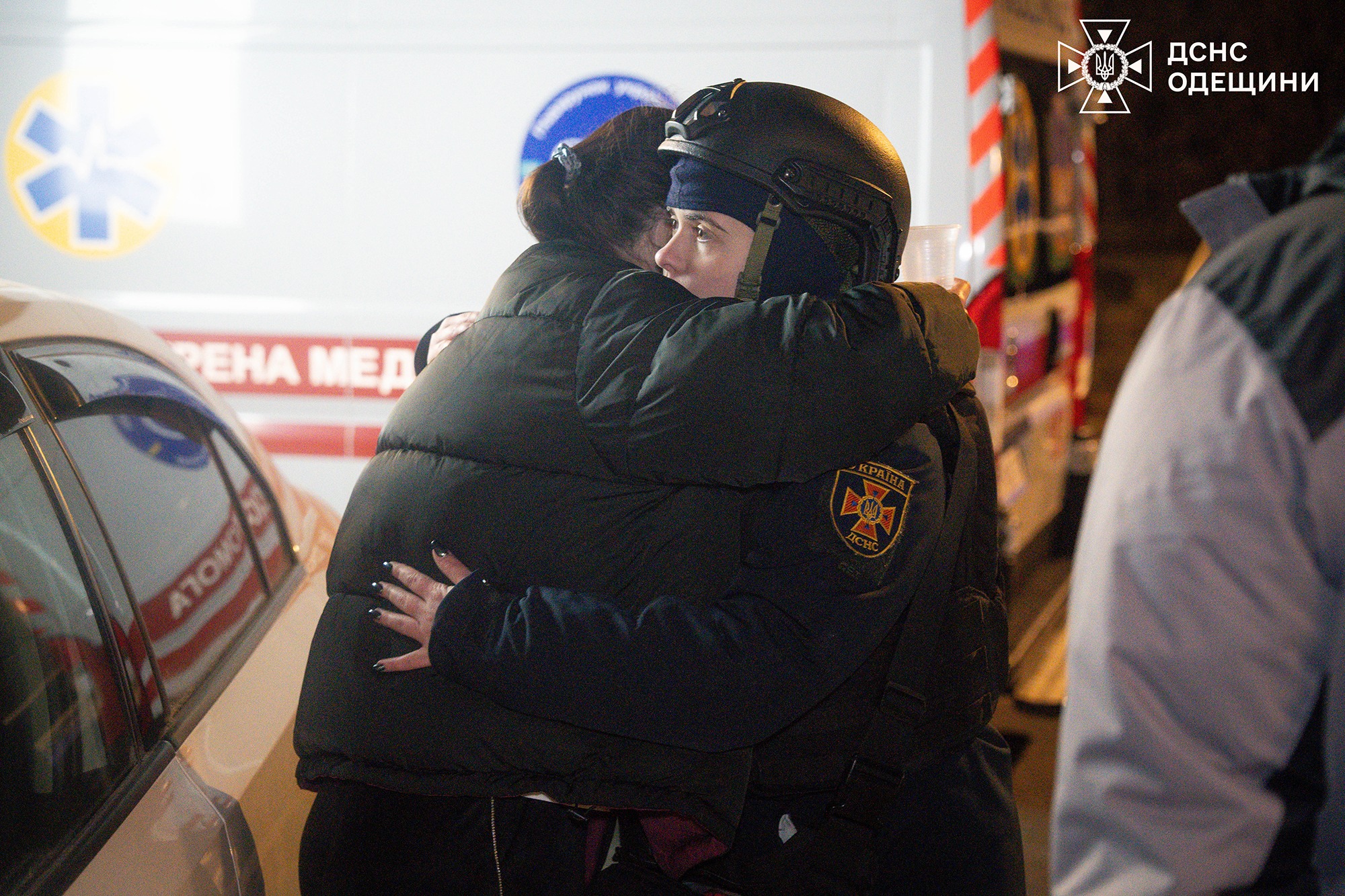 Вночі росія знову атакувала Одесу ударними безпілотниками: горів житловий будинок