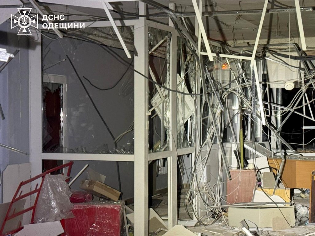 Вночі Одещина знову зазнала ворожої атаки: під завалами загинула людина, є постраждалі