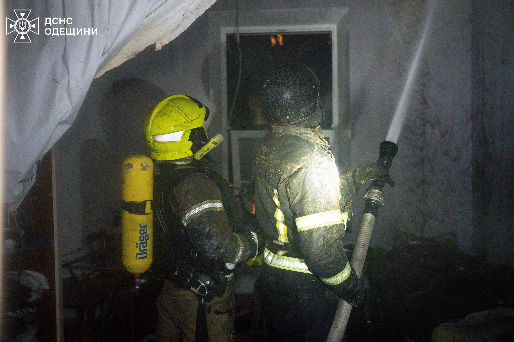 Вночі росія знову атакувала Одесу ударними безпілотниками: горів житловий будинок