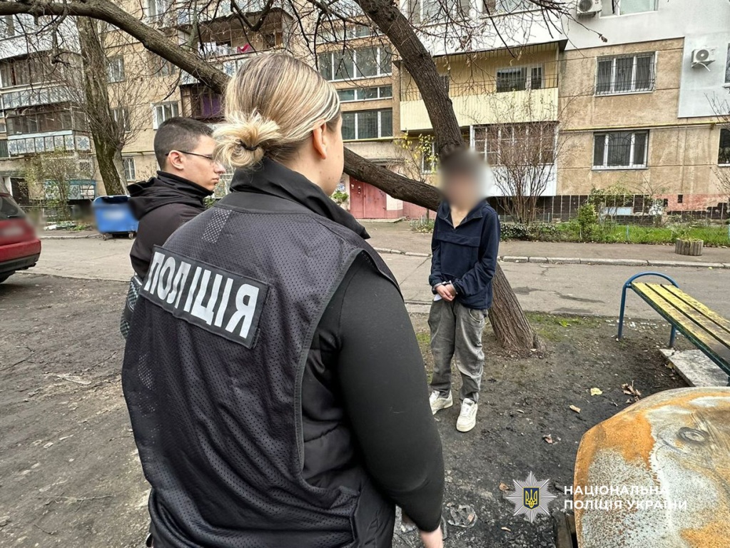 На замовлення спалив п'ять автівок, а коштів не отримав: на Одещині затримали палія