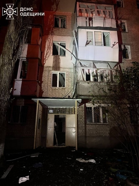 У ніч на 4 грудня ворог атакував Одесу ударними БПЛА: є постраждалі