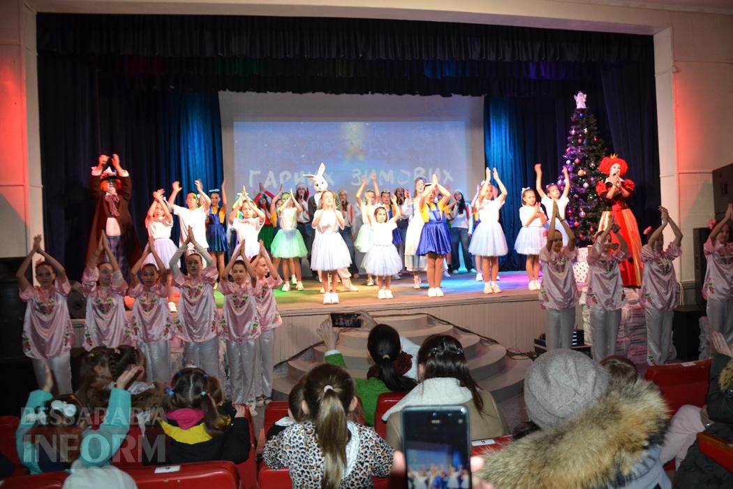 Тисячі дітей Кілійської громади отримали різдвяні подарунки від Олександра Дубового - триває традиційна акція "Фонда Добра та Любові"