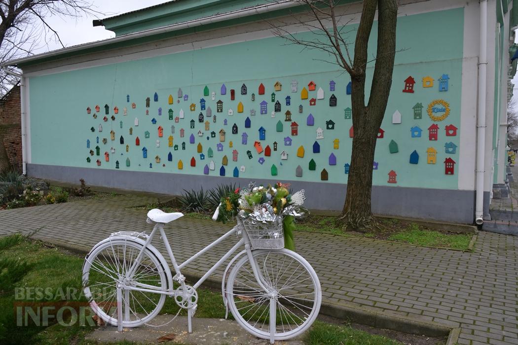 Попри важкі часи, Кілія по-особливому вдяглася у новорічне вбрання: фоторепортаж