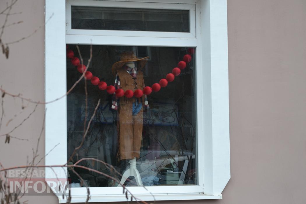 Попри важкі часи, Кілія по-особливому вдяглася у новорічне вбрання: фоторепортаж