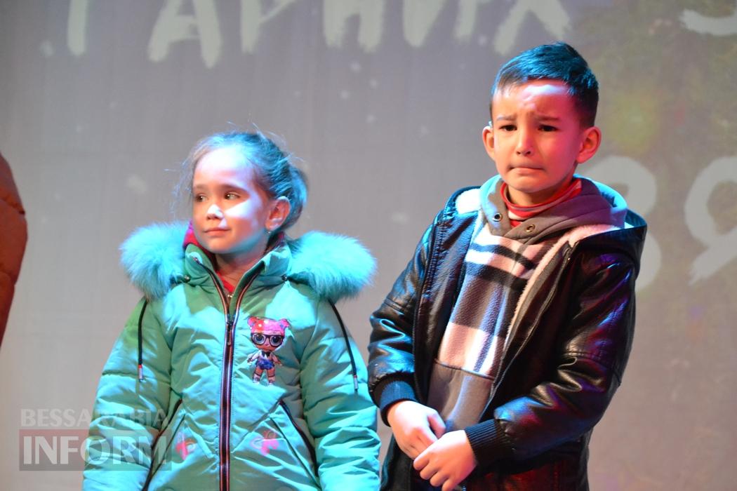 Тисячі дітей Кілійської громади отримали різдвяні подарунки від Олександра Дубового - триває традиційна акція "Фонда Добра та Любові"