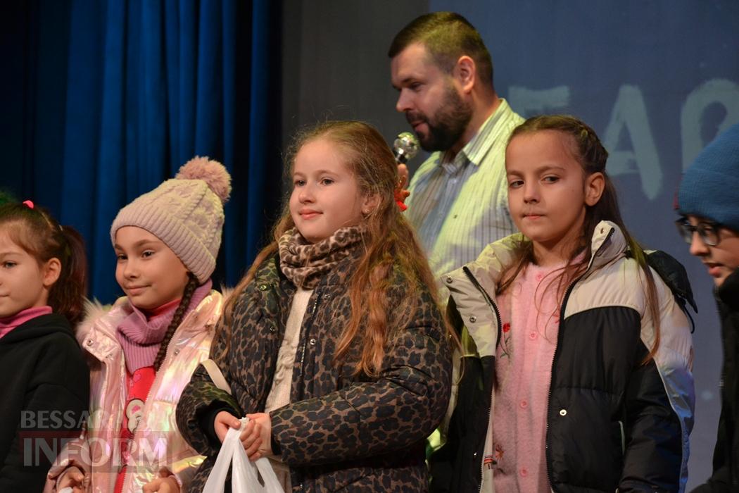 Тисячі дітей Кілійської громади отримали різдвяні подарунки від Олександра Дубового - триває традиційна акція "Фонда Добра та Любові"