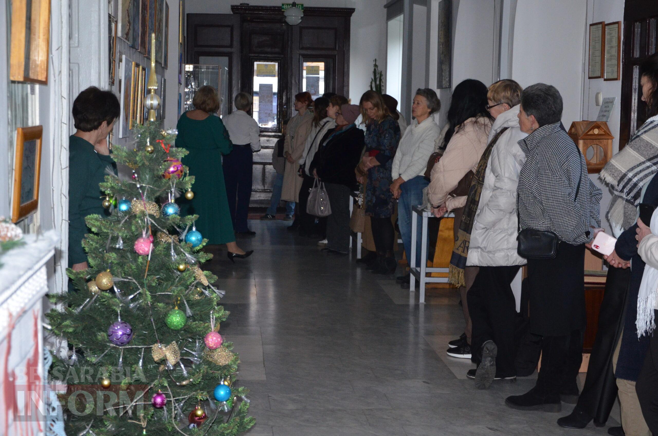 Поєднання традицій та сучасності: в Ізмаїльському музеї Придунав’я відкрилася виставка «Зимова магія»