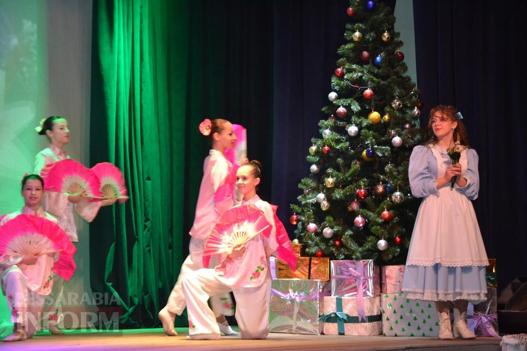 Тисячі дітей Кілійської громади отримали різдвяні подарунки від Олександра Дубового - триває традиційна акція "Фонда Добра та Любові"