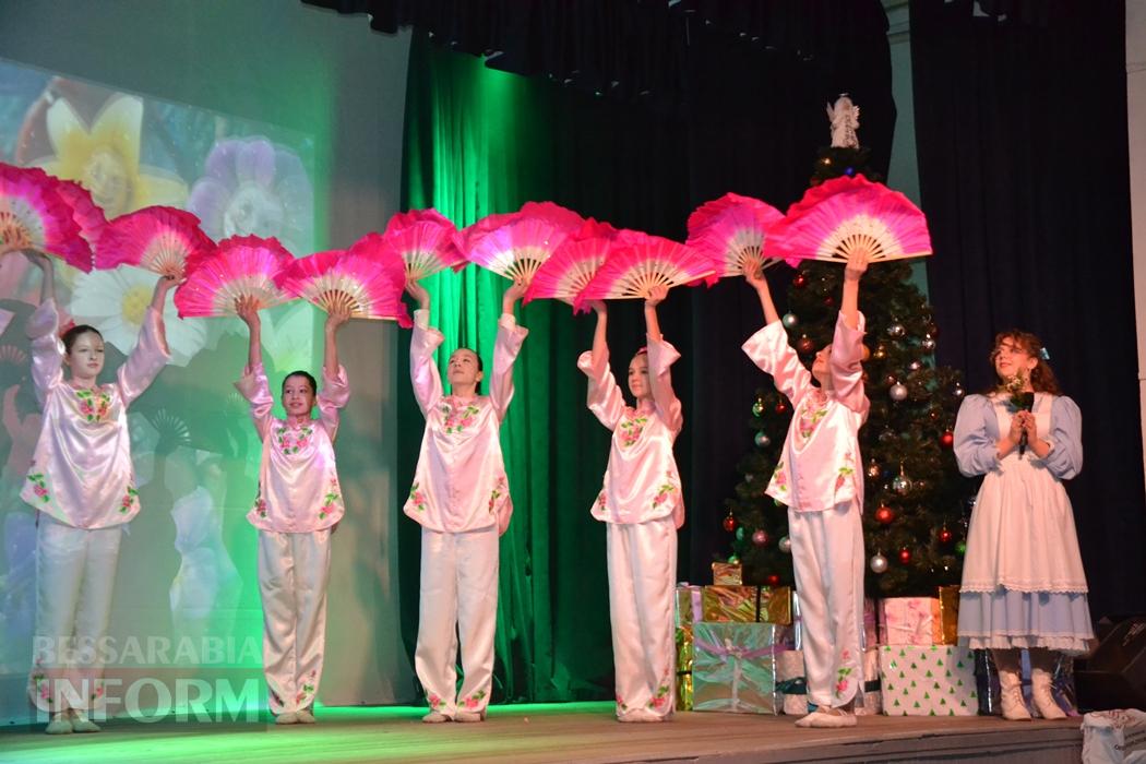 Тисячі дітей Кілійської громади отримали різдвяні подарунки від Олександра Дубового - триває традиційна акція "Фонда Добра та Любові"