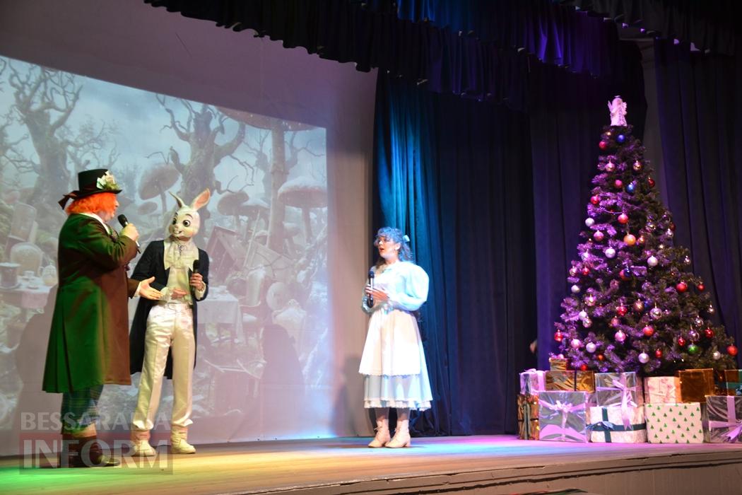 Тисячі дітей Кілійської громади отримали різдвяні подарунки від Олександра Дубового - триває традиційна акція "Фонда Добра та Любові"