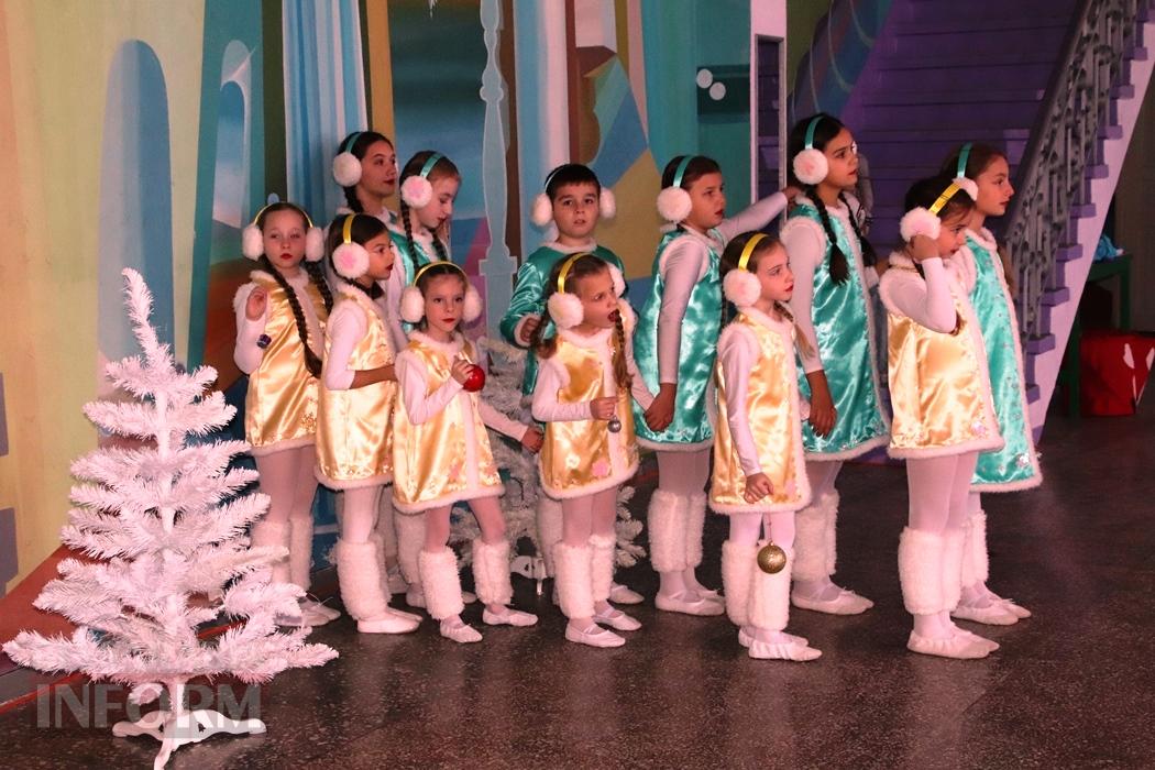 Країна Миколая у Болграді: дітям вразливих категорій громади подарували святкове дійство