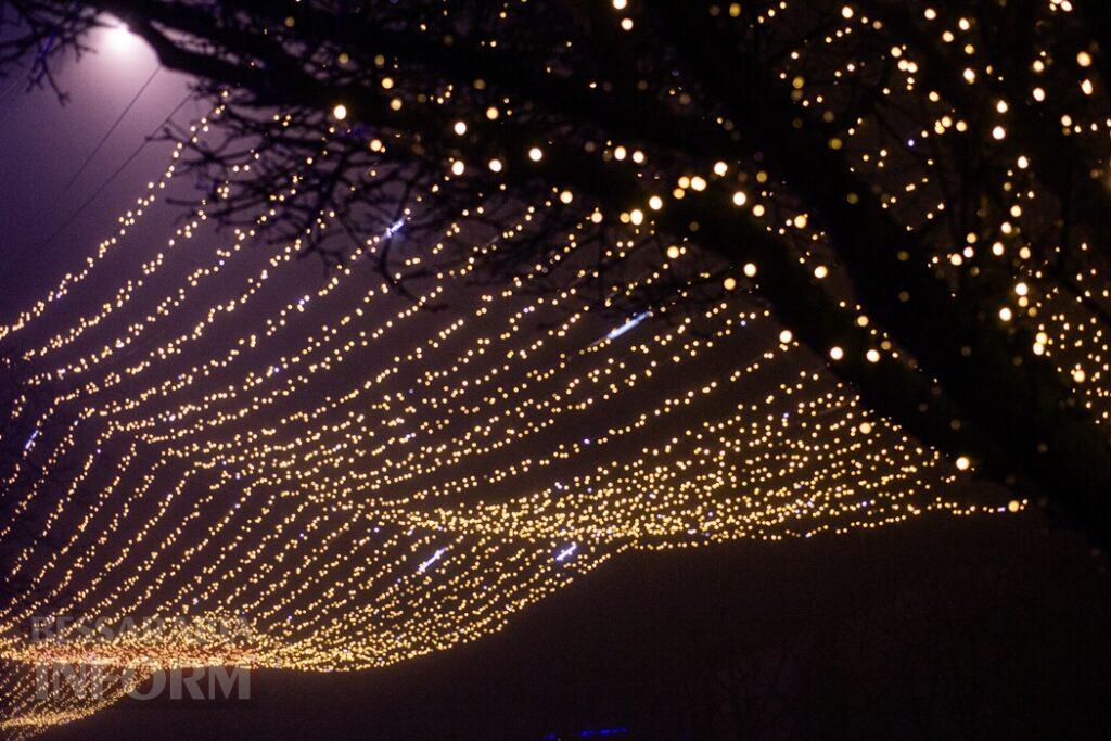 Новорічна казка в Аккермані на тлі темряви ворожих атак: як святкова атмосфера може стати "пальним" для психологічного здоров'я