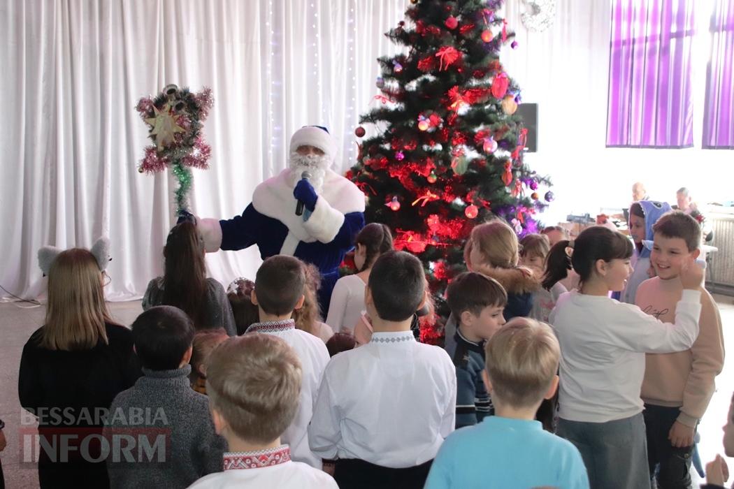 Країна Миколая у Болграді: дітям вразливих категорій громади подарували святкове дійство