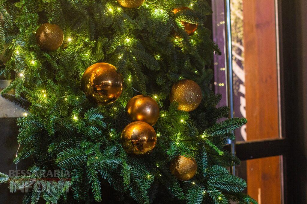 Новорічна казка в Аккермані на тлі темряви ворожих атак: як святкова атмосфера може стати "пальним" для психологічного здоров'я