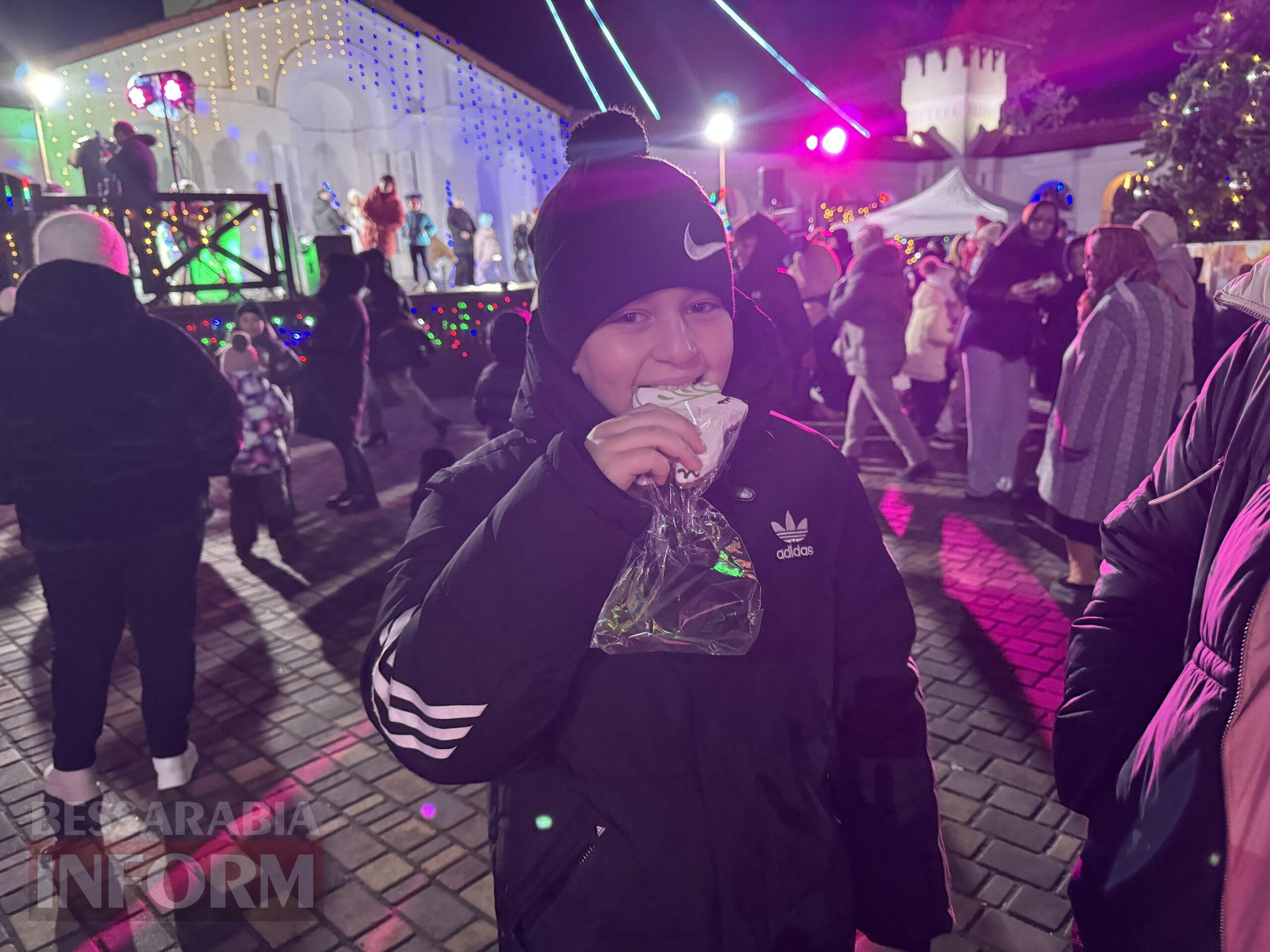 Свято, що об’єднує: в Арцизі урочисто відкрили головну новорічну ялинку громади