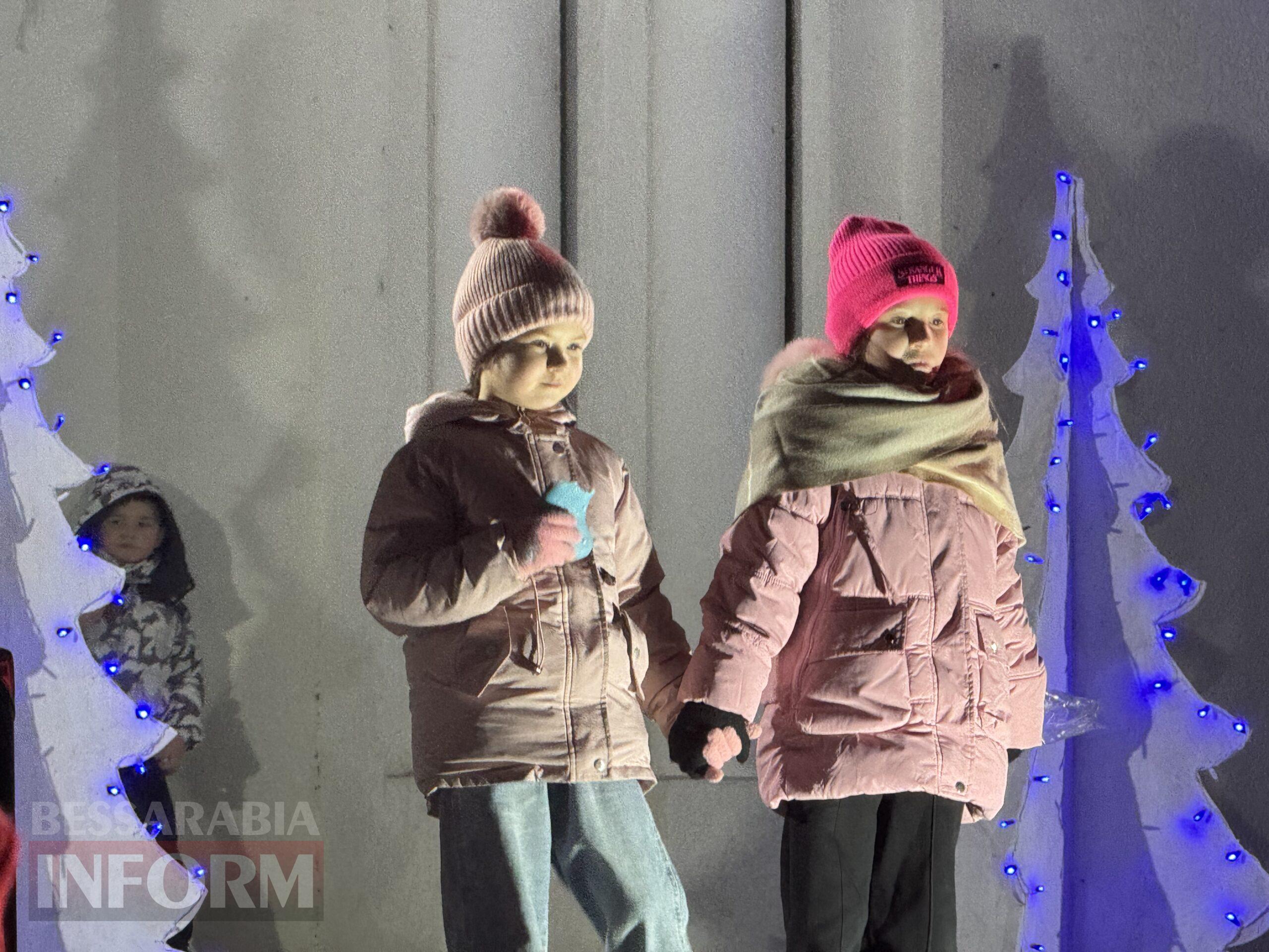 Свято, що об’єднує: в Арцизі урочисто відкрили головну новорічну ялинку громади