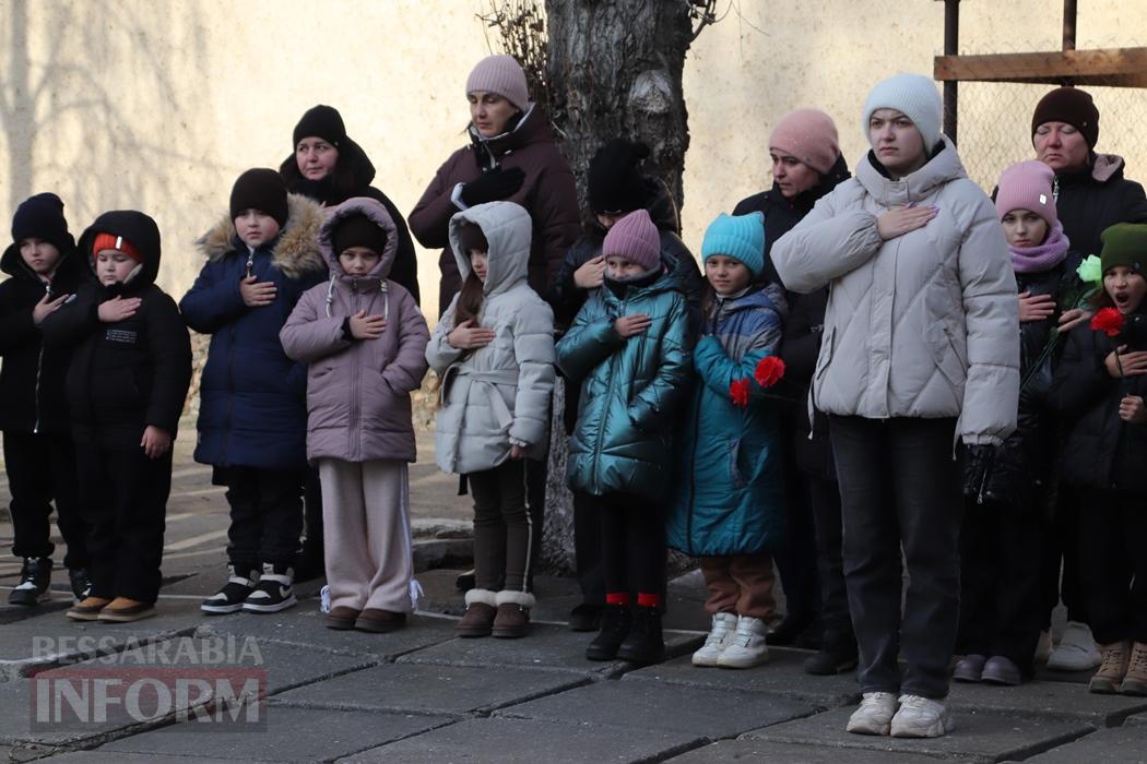 Вони пішли, щоб ми жили: у Виноградівці Болградської громади відкрили меморіальні дошки трьом Героям