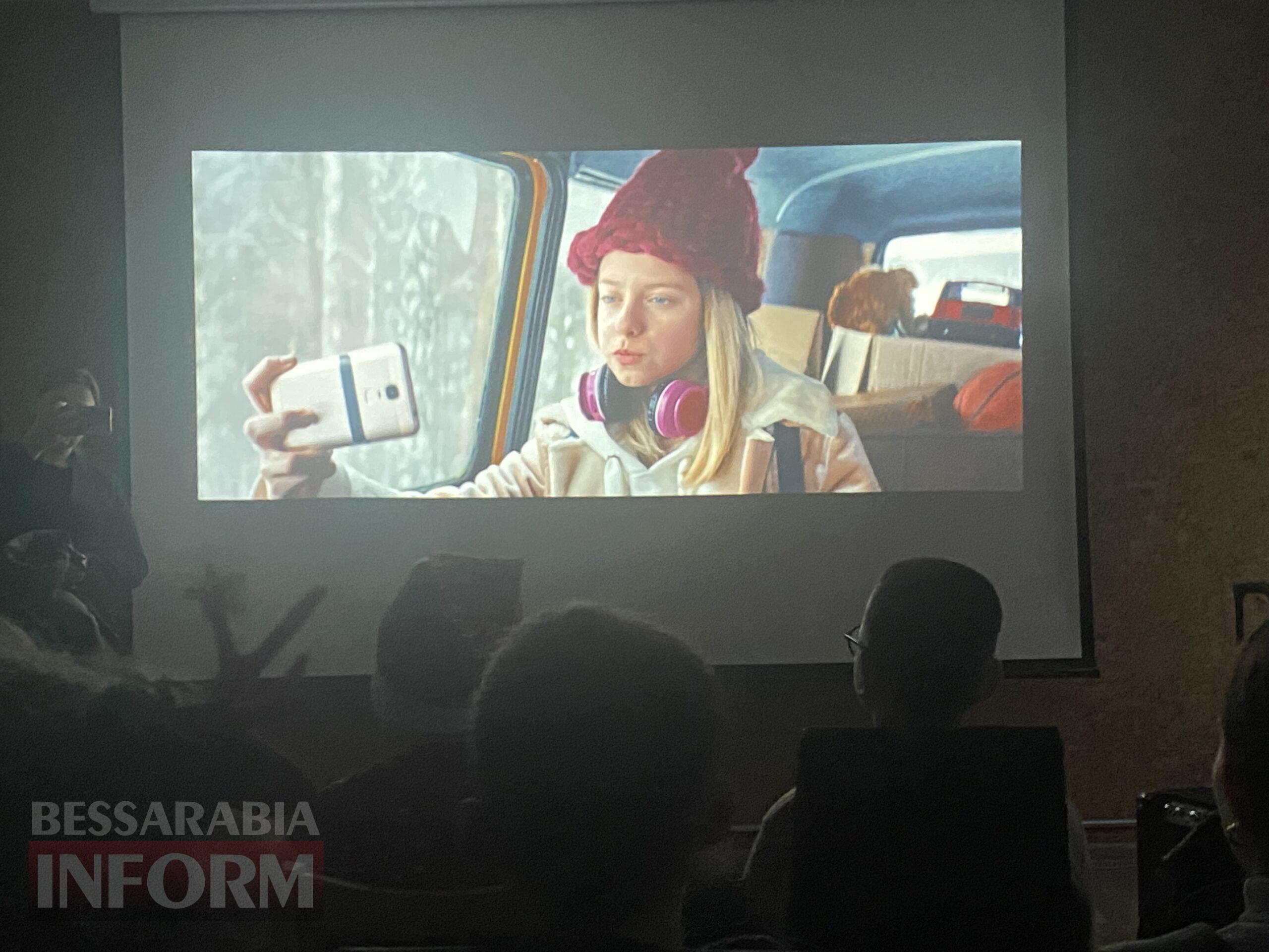 В Арцизькій громаді тривають безкоштовні святкові кінопокази сімейної комедії «Пригоди S Миколая»