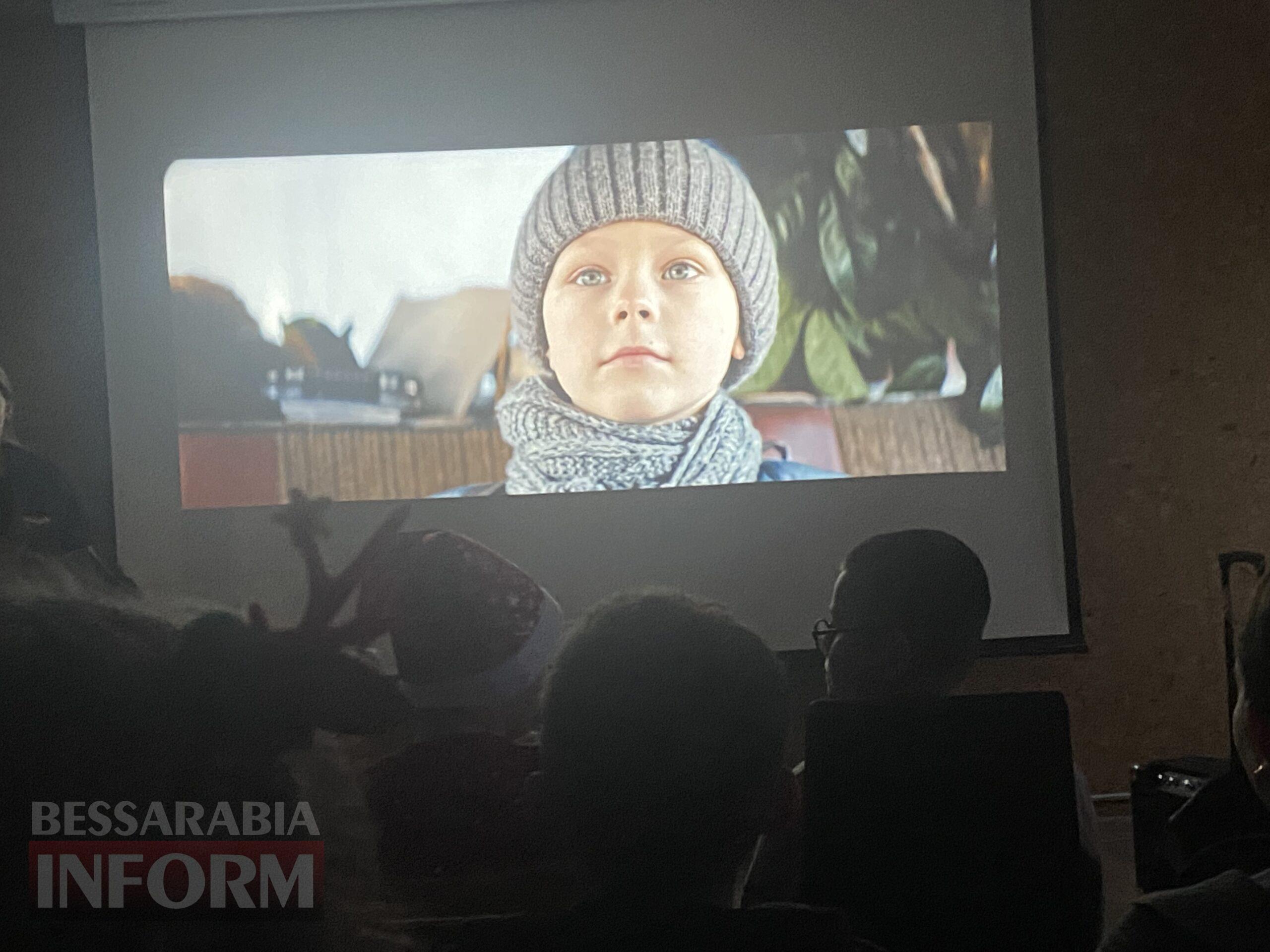 В Арцизькій громаді тривають безкоштовні святкові кінопокази сімейної комедії «Пригоди S Миколая»