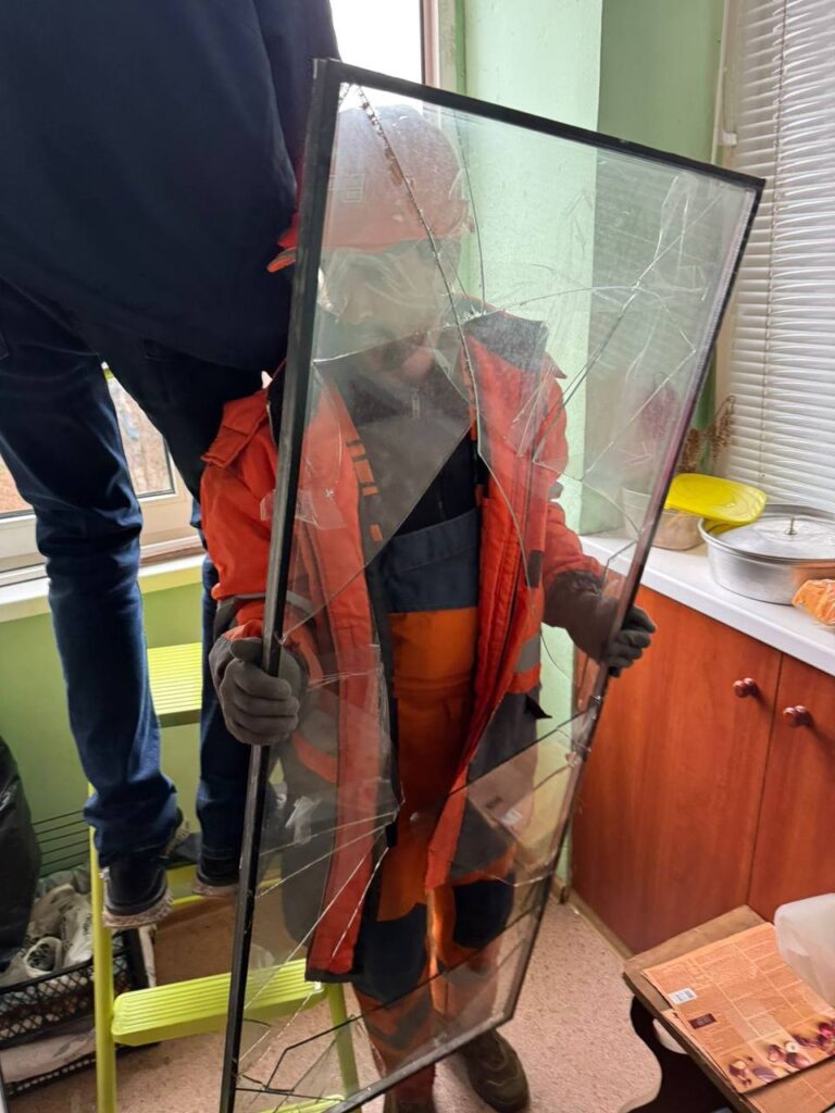 Внаслідок нічної атаки в Одесі пошкоджені понад тисяча квартир