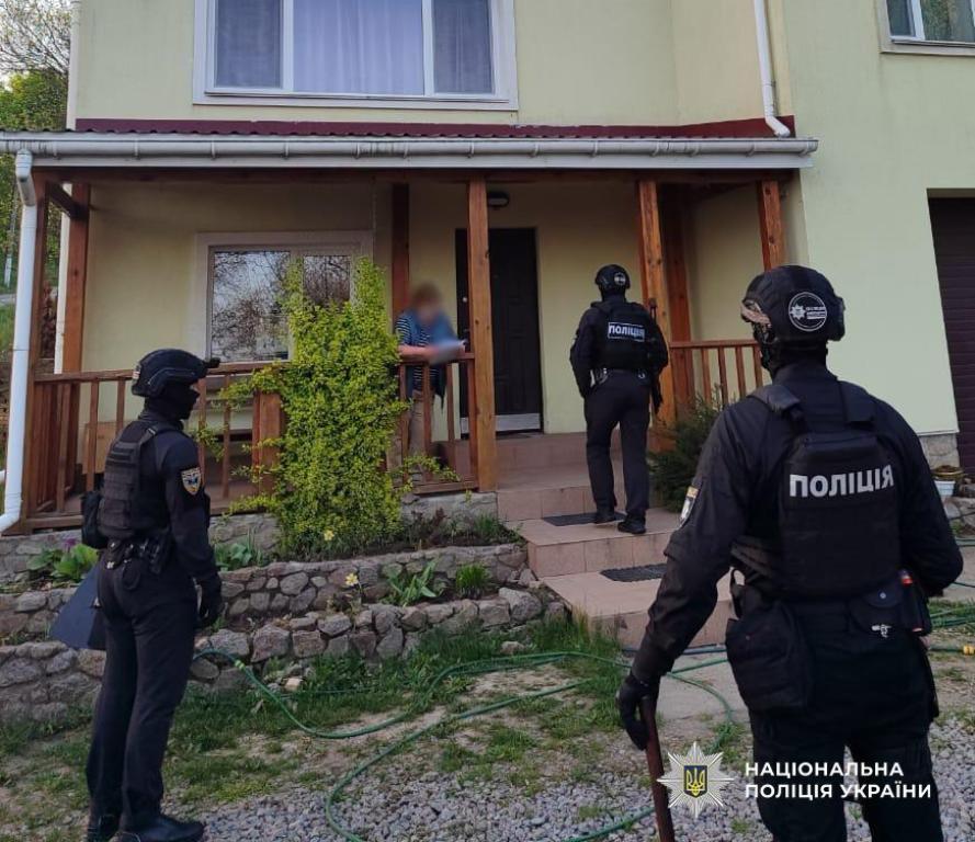 На Одещині викрили угруповання, що займалося продажем дітей за кордон