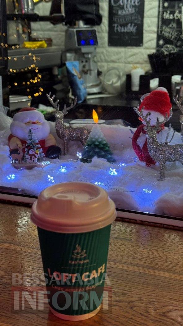 Попри важкі часи, Кілія по-особливому вдяглася у новорічне вбрання: фоторепортаж