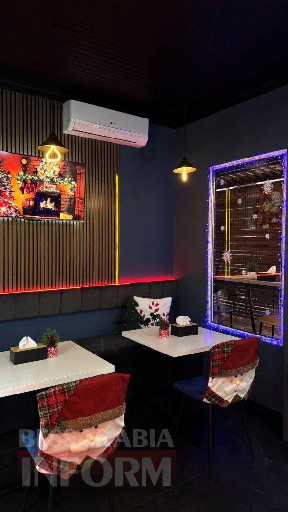 Попри важкі часи, Кілія по-особливому вдяглася у новорічне вбрання: фоторепортаж