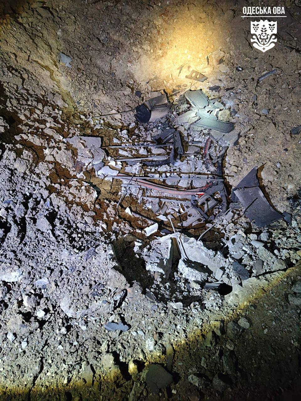 На півдні Одещини ворог масовано вдарив по критичній та цивільній інфраструктурі: наслідки атаки