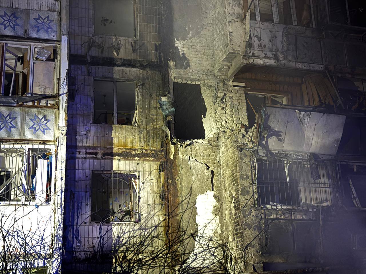 Перед Новим роком ворог безжально вдарив по Одесі: постраждало шість чоловік, серед них – троє дітей