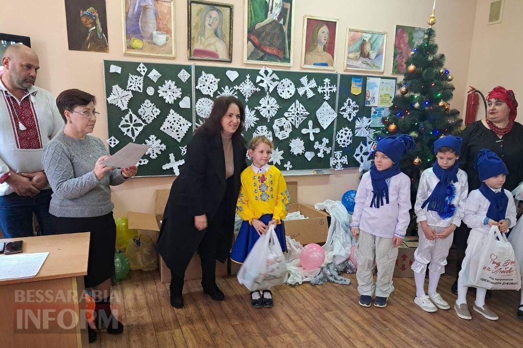 Тисячі дітей Кілійської громади отримали різдвяні подарунки від Олександра Дубового - триває традиційна акція "Фонда Добра та Любові"