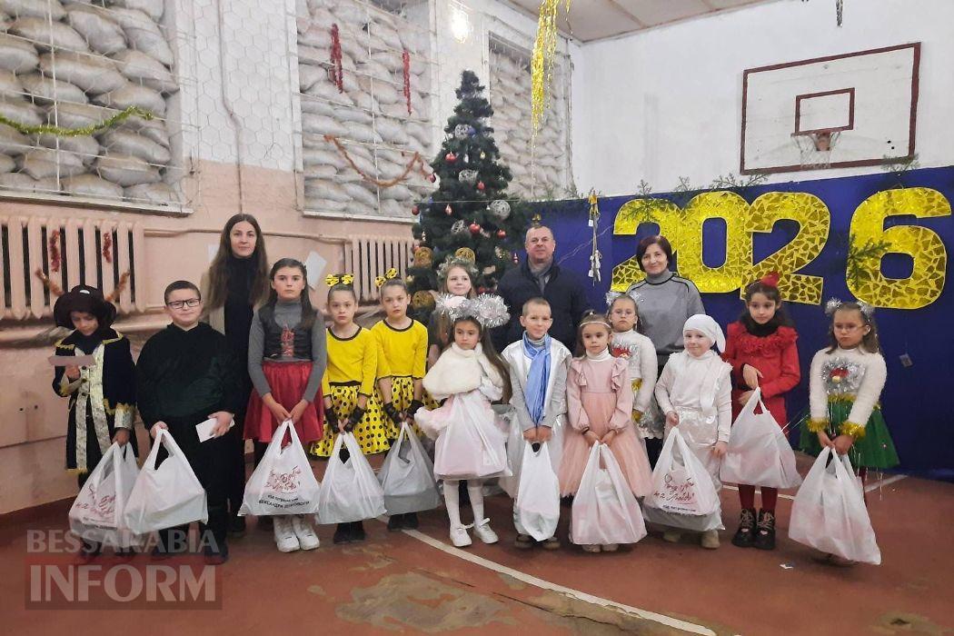 Тисячі дітей Кілійської громади отримали різдвяні подарунки від Олександра Дубового - триває традиційна акція "Фонда Добра та Любові"