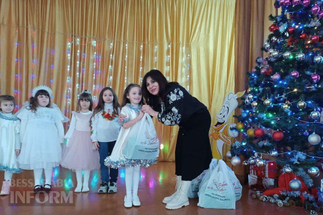 Тисячі дітей Кілійської громади отримали різдвяні подарунки від Олександра Дубового - триває традиційна акція "Фонда Добра та Любові"