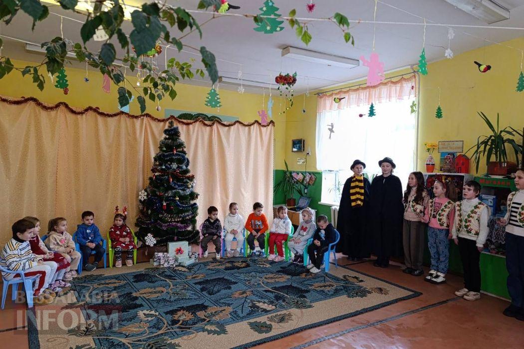 Тисячі дітей Кілійської громади отримали різдвяні подарунки від Олександра Дубового - триває традиційна акція "Фонда Добра та Любові"