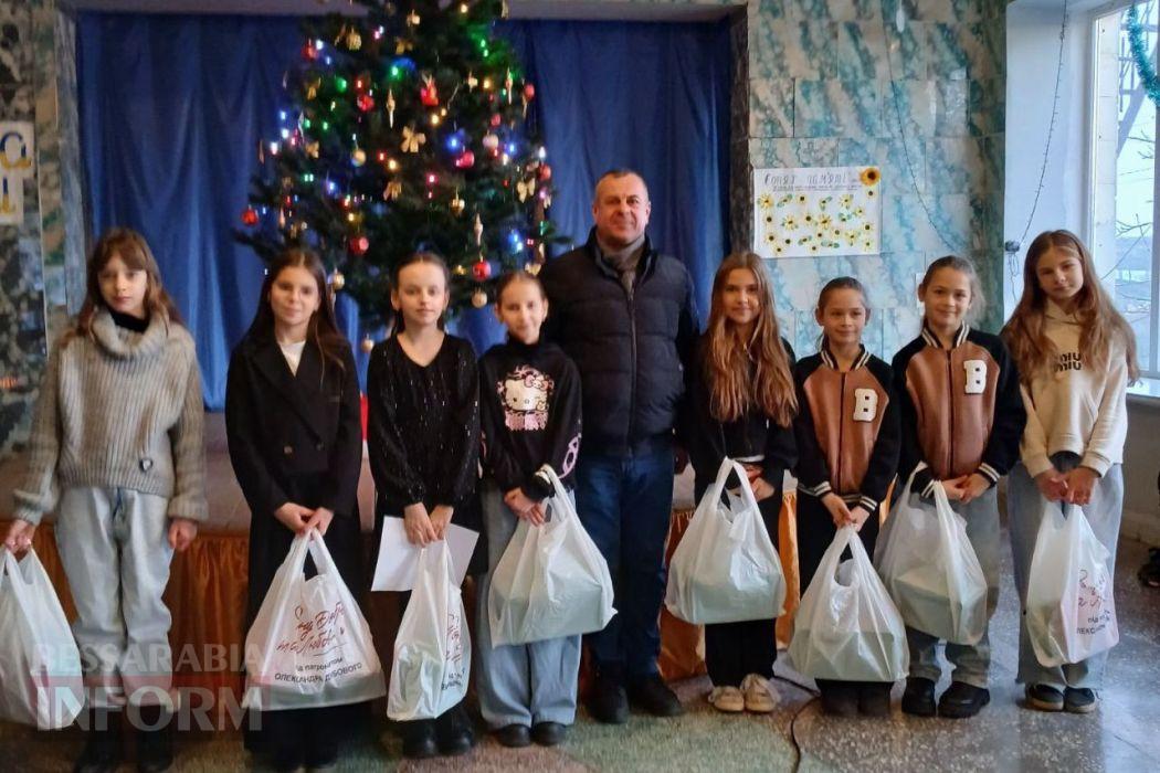 Тисячі дітей Кілійської громади отримали різдвяні подарунки від Олександра Дубового - триває традиційна акція "Фонда Добра та Любові"